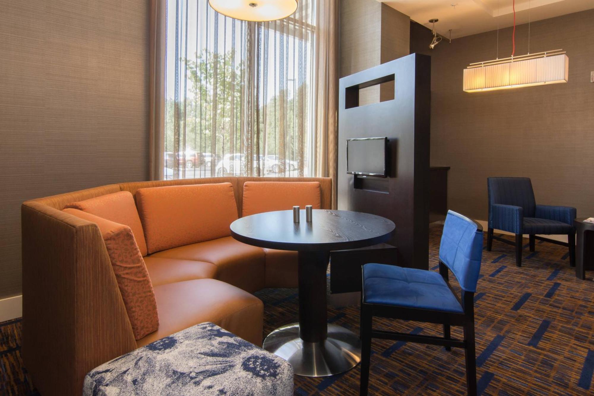 คอร์ตยาร์ด ราลีห เดอรัมแอร์พอร์ต/บริเออร์ ครีก Hotel ราลลี ภายนอก รูปภาพ